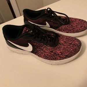 Girls Nike Flex Contact Pink Black 5Y running shoe